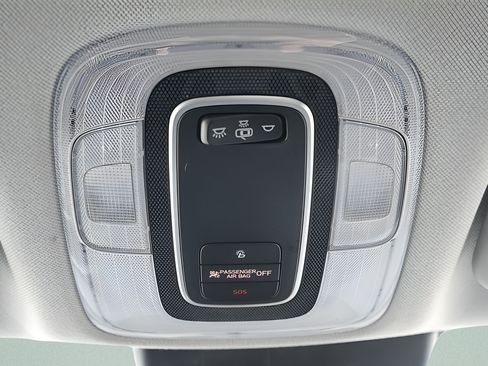 Certified 2021 Hyundai Elantra SEL w/ Convenience Package FWD image 17