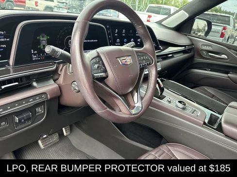 Used 2023 Cadillac Escalade ESV Sport Platinum w/ LPO, ONYX Package AWD/4WD image 14