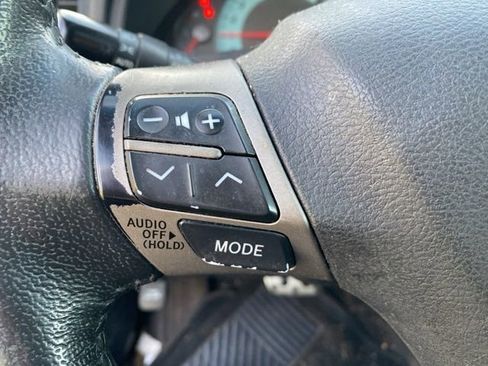 Used 2011 Toyota Camry SE w/ SE Extra-Value Pkg #1 FWD image 16