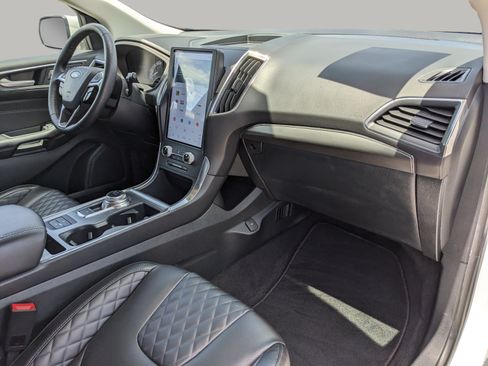 Used 2024 Ford Edge Titanium w/ Equipment Group 301A AWD/4WD image 11