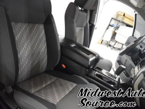 Used 2021 Toyota Tundra SR5 w/ SR5 Upgrade Package AWD/4WD image 33