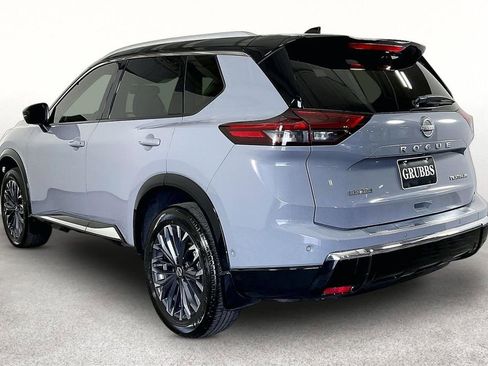 Used 2024 Nissan Rogue Platinum w/ Platinum Premium Package FWD image 17