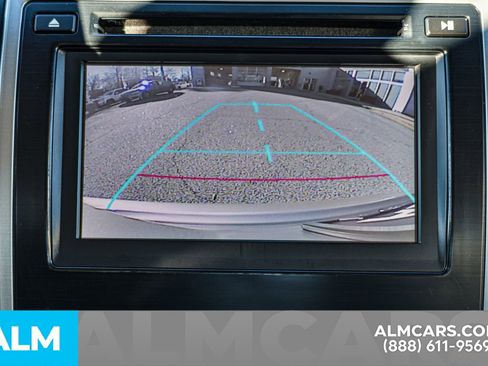 Used 2014 Toyota Camry LE image 33