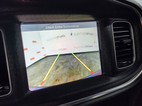 Used 2016 Dodge Charger R/T image 2