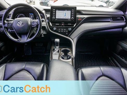 Used 2021 Toyota Camry SE FWD image 21