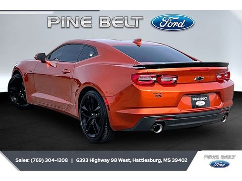 Used 2023 Chevrolet Camaro LT RWD image 2