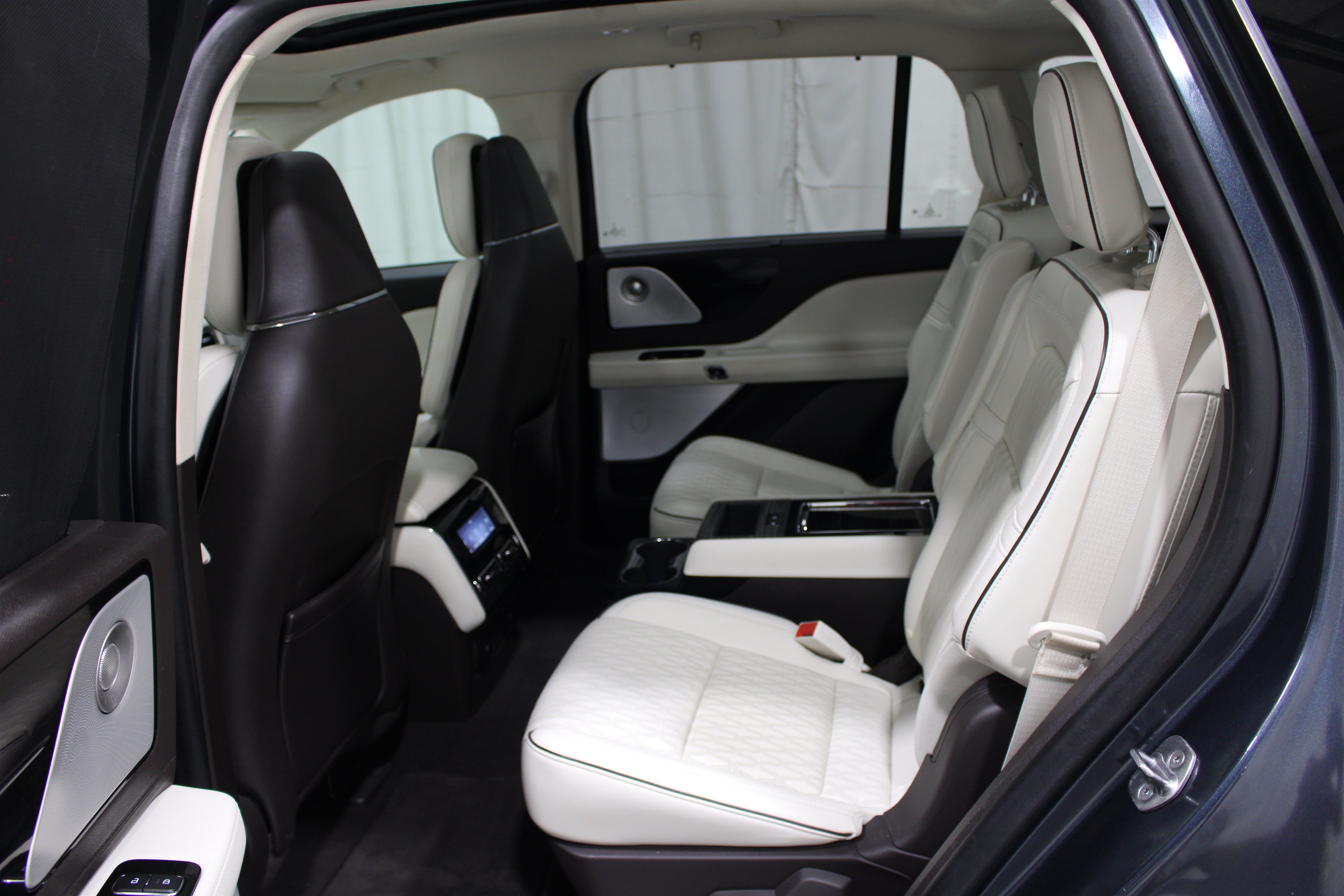 Used 2021 Lincoln Aviator Black Label w/ Dynamic Handling Package AWD/4WD image 20