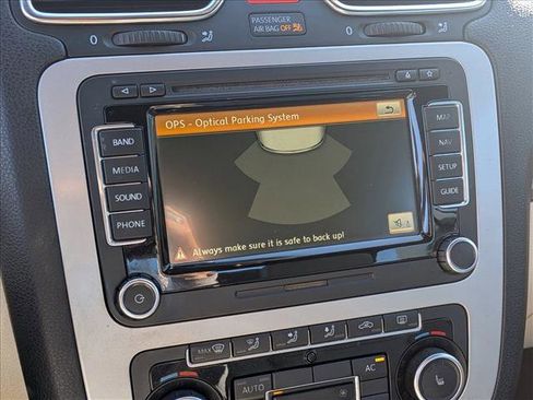 Used 2012 Volkswagen Eos Executive image 15