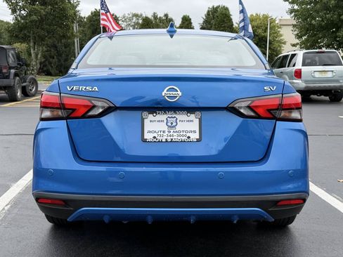 Used 2021 Nissan Versa SV FWD image 7