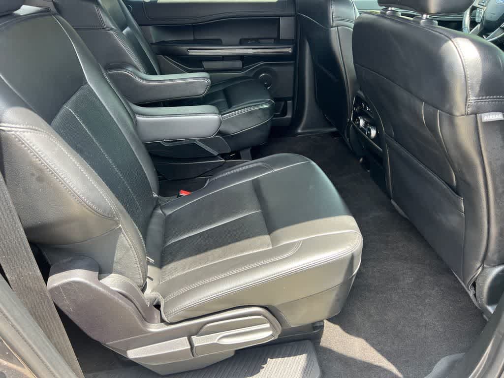 Used 2020 Ford Expedition Max XLT w/ Equipment Group 202A AWD/4WD image 15