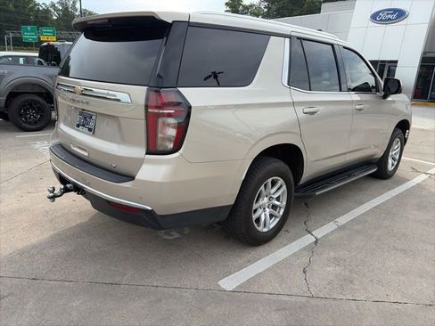 Used 2022 Chevrolet Tahoe LT w/ Luxury Package AWD/4WD image 7