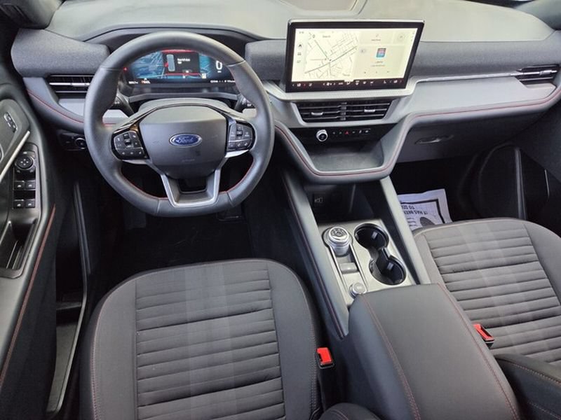Used 2026 Ford Explorer ST-Line AWD/4WD image 9