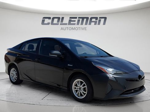 Used 2016 Toyota Prius Two FWD image 16