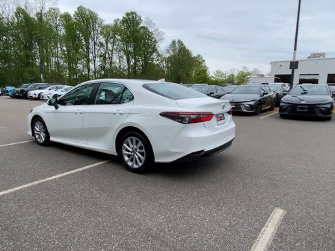 Used 2023 Toyota Camry LE FWD image 6