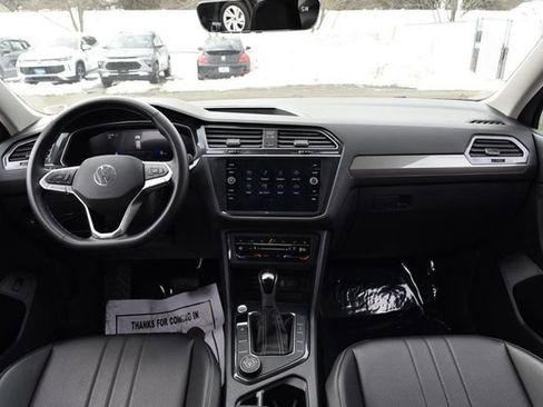 Certified 2024 Volkswagen Tiguan SE image 7