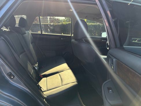 Used 2017 Subaru Outback 3.6R Limited AWD/4WD image 26