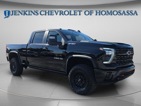 Used 2026 Chevrolet Silverado 2500 ZR2 AWD/4WD image 1