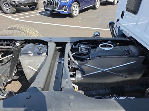 New 2026 RAM 5500 Laramie image 32