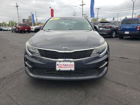 Used 2017 Kia Optima LX FWD image 9