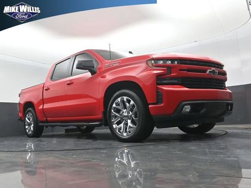 Used 2020 Chevrolet Silverado 1500 RST w/ Texas Edition RWD image 17