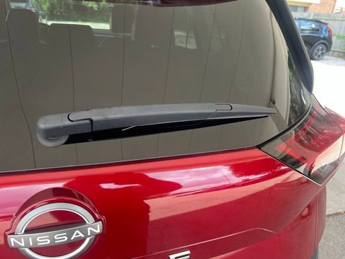 Certified 2023 Nissan Rogue SV w/ SV Premium Package AWD/4WD image 35
