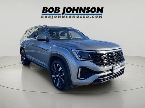 Used 2024 Volkswagen Atlas SEL Premium R-Line image 1