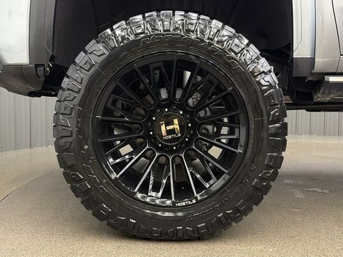 Used 2026 GMC Sierra 3500 Denali Ultimate AWD/4WD image 9