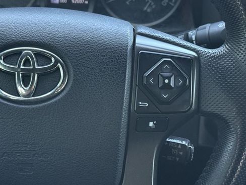 Used 2016 Toyota Tacoma TRD Sport RWD image 14