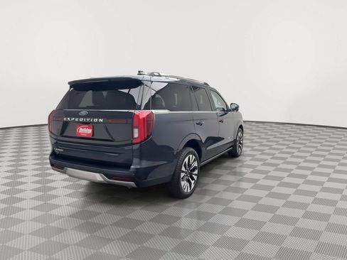 Used 2025 Ford Expedition Platinum w/ Platinum Ultimate Package AWD/4WD image 45