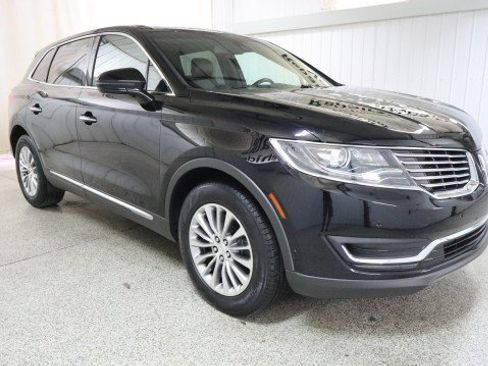 Used 2017 Lincoln MKX Reserve w/ Driver Assistance Package AWD/4WD image 5