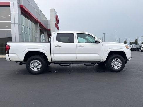 Used 2023 Toyota Tacoma SR AWD/4WD image 8