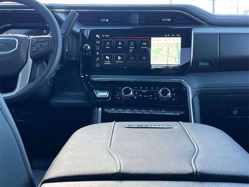 New 2026 GMC Sierra 2500 Denali w/ Denali Reserve Package image 13
