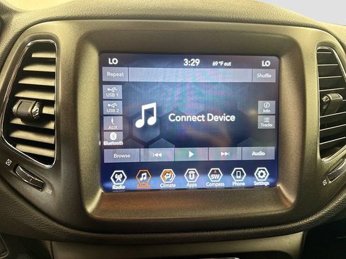 Used 2020 Jeep Compass Trailhawk w/ Leather Interior Group AWD/4WD image 13