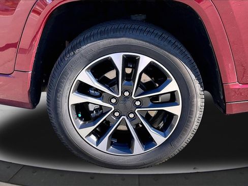 Certified 2021 Jeep Grand Cherokee L Overland w/ Advanced Protech Group III image 39