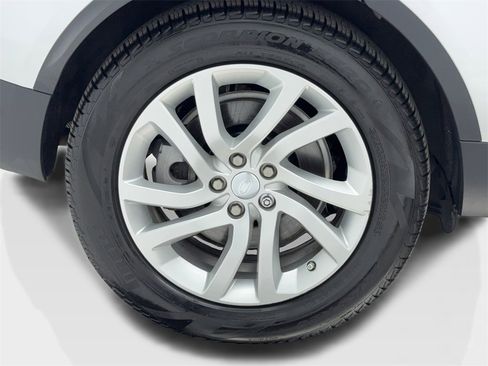 Used 2020 Land Rover Discovery HSE image 60