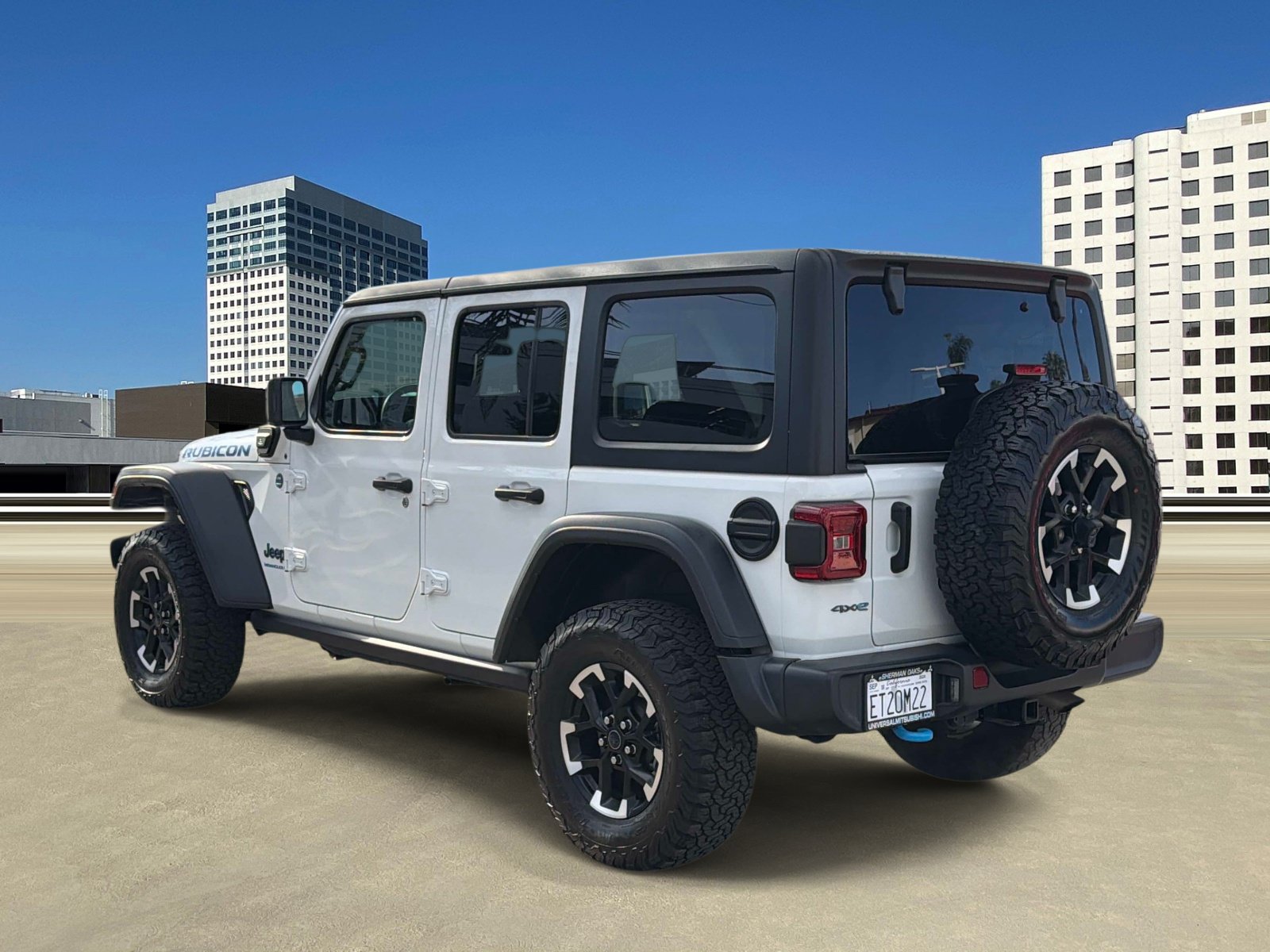 Used 2024 Jeep Wrangler Unlimited Rubicon 4xe AWD/4WD image 3