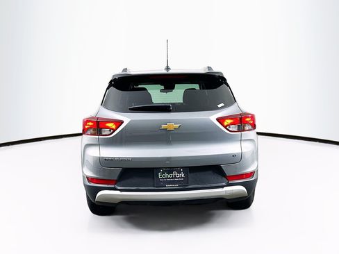 Used 2025 Chevrolet TrailBlazer LT FWD image 7