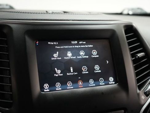 Used 2021 Jeep Cherokee Latitude Lux w/ Mopar Interior Package image 26