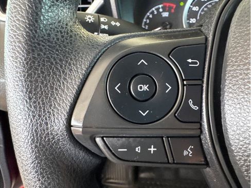 Used 2022 Toyota Corolla LE FWD image 16