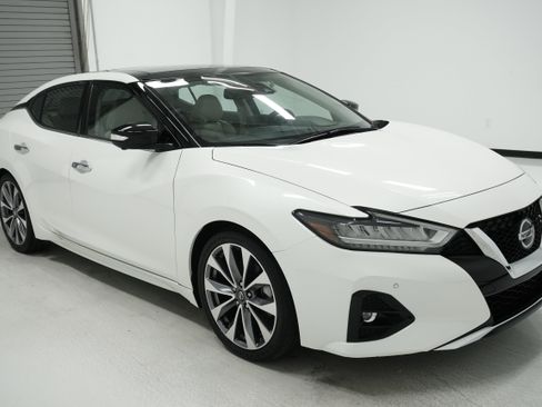 Used 2021 Nissan Maxima Platinum w/ Sport Mat Group image 3