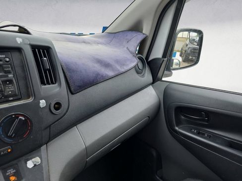 Used 2016 Chevrolet City Express LT FWD image 10