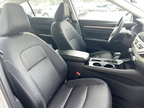 Used 2023 Nissan Altima 2.5 SV image 23