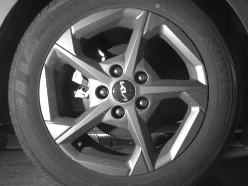 Used 2025 Kia K4 FWD image 15
