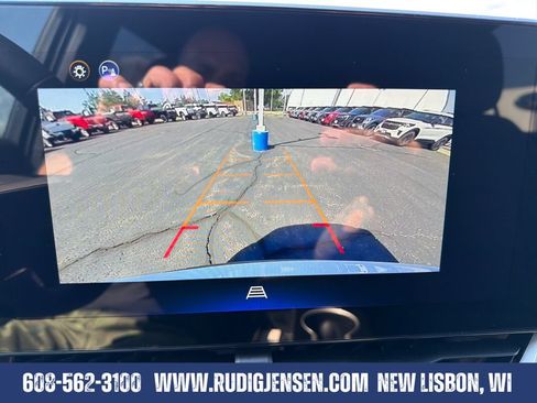 Used 2026 Chevrolet Equinox LT AWD/4WD image 20