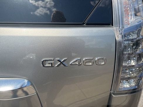 Used 2021 Lexus GX 460 Premium w/ Premium Package AWD/4WD image 6