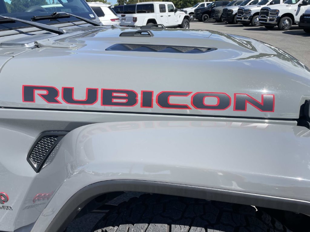 Used 2021 Jeep Wrangler Unlimited Rubicon AWD/4WD image 36