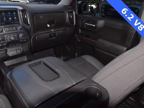 Used 2022 Chevrolet Silverado 1500 RST w/ LPO, Blackout Package image 17