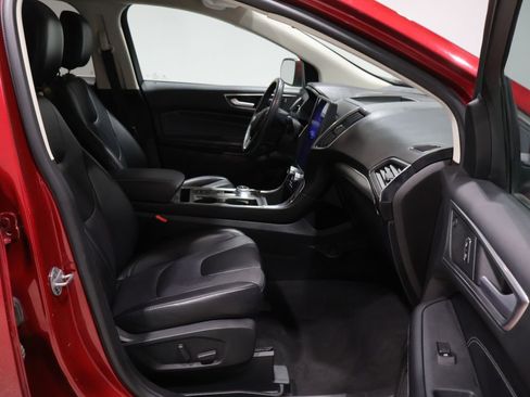 Used 2022 Ford Edge Titanium image 23