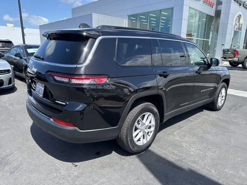 Used 2025 Jeep Grand Cherokee L Laredo RWD image 12