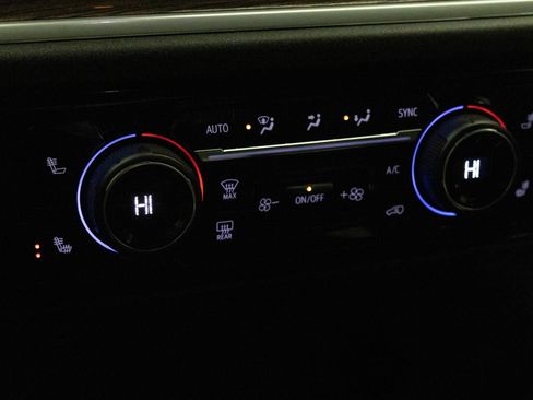 Certified 2025 Chevrolet Silverado 1500 RST image 22